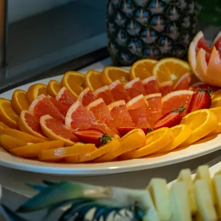 Mediterranean فندق 5*