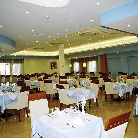 Mediterranean מלון
